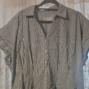 Ava & Viv Black and White Striped Casual Shirt